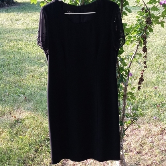 AGB black dress size 10 lacy beeded sleeve - Picture 3 of 16